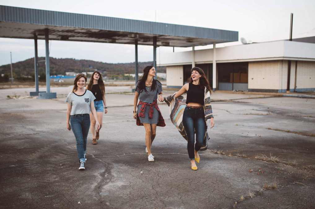 Romisson lança single “Tudo Bem”, um retrato sincero dos altos e baixos do amor